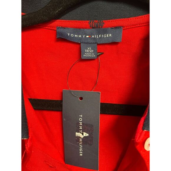 Tommy Hilfiger Polo Shirt Womens XS Red Heart Pattern Short Sleeve Collared B67 - Picture 2 of 6